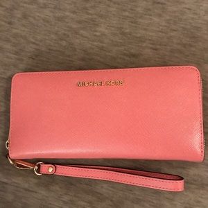 Michael Kors pink leather wristlet wallet